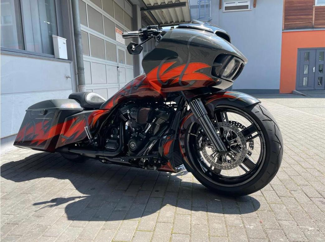ROADGLIDE BAGGER
